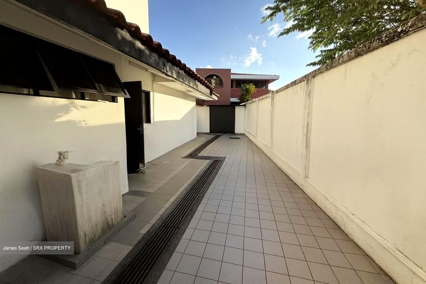 Kovan Regency (D19), Terrace #601296981